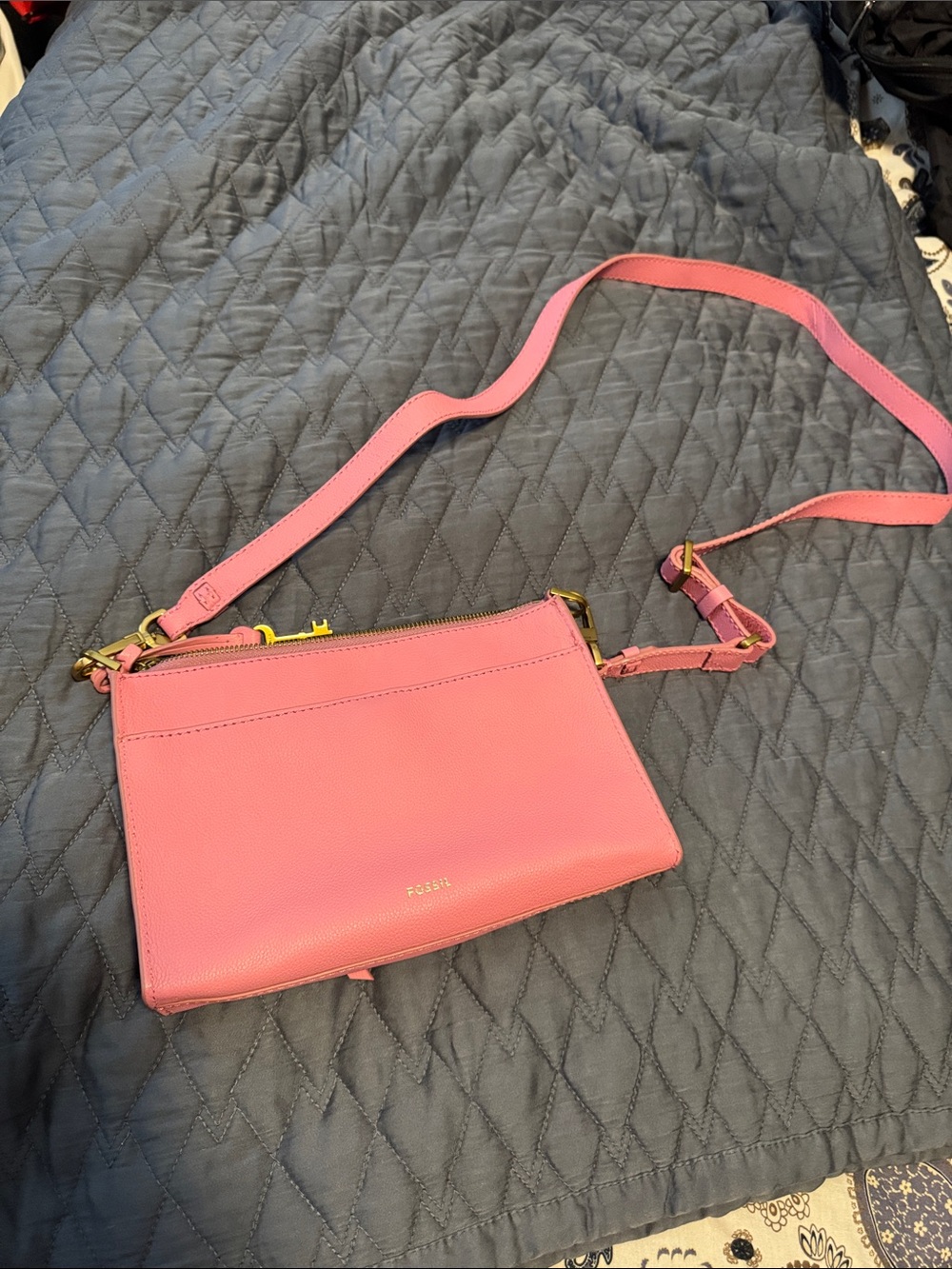 Fossil Coral Pink Pebbled Leather Crossbody Bag
